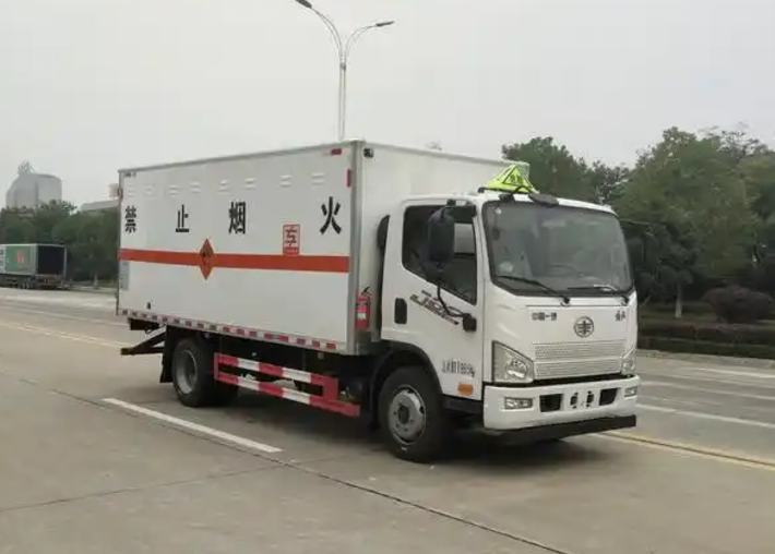 河东区街道爆破器材运输车可以上高速吗？